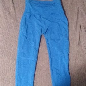 Alphaltete revival leggings